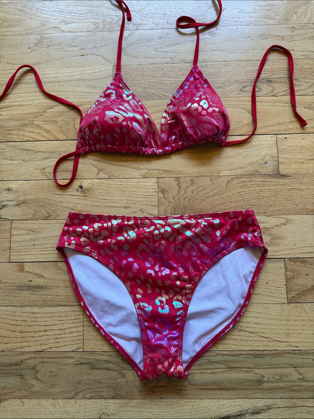 SHEIN Red Metallic Leopard-Print Bikini Set